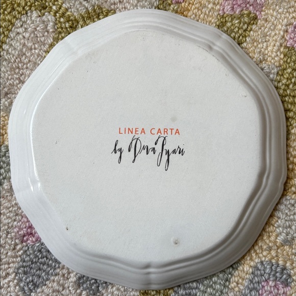 🌳Anthropologie Linea Carta Monogram Canapé Plate T Take Root EUC - Picture 8 of 15